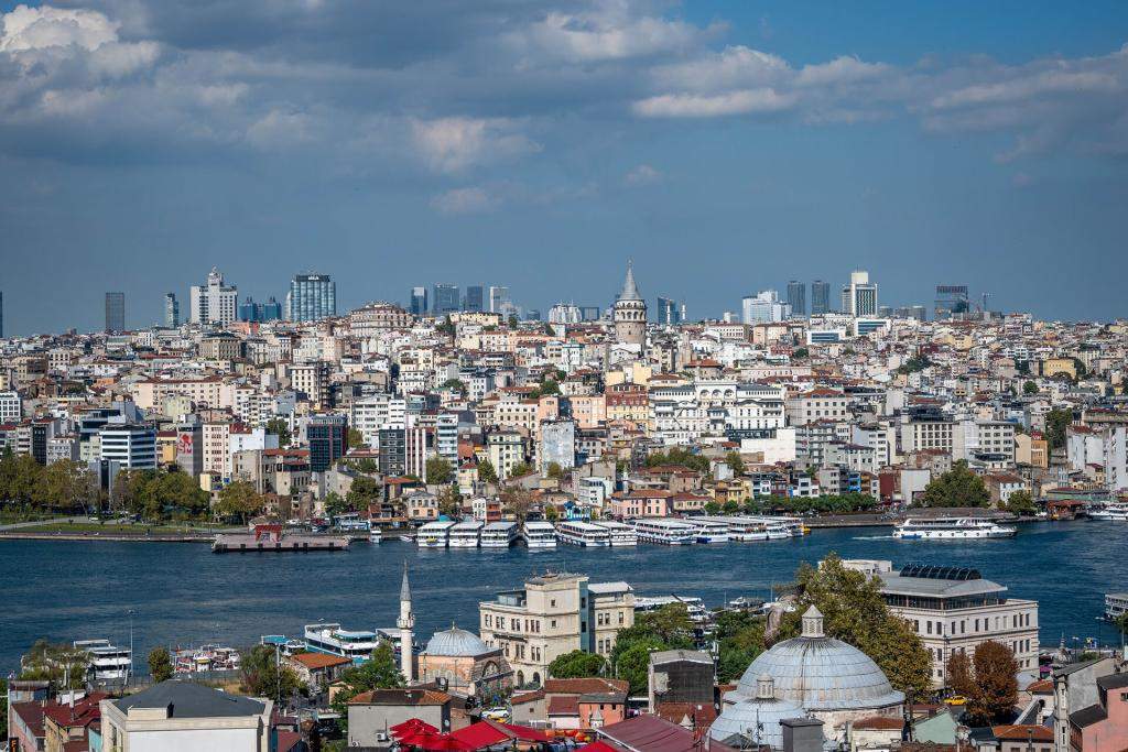 Стамбул: Мост между Востоком и Западом