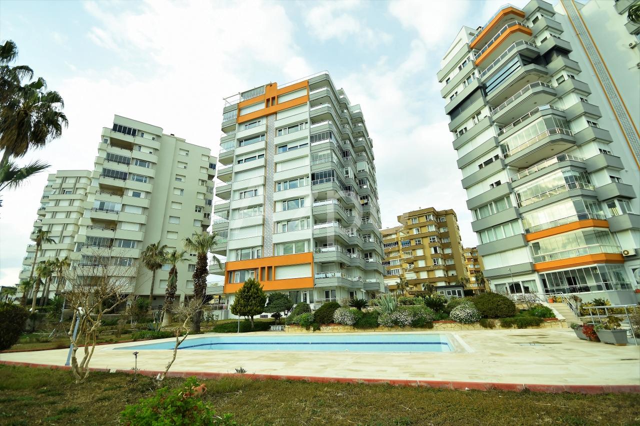 Квартира 4+1 в Анталии, Турция, 200 м² - фото 35