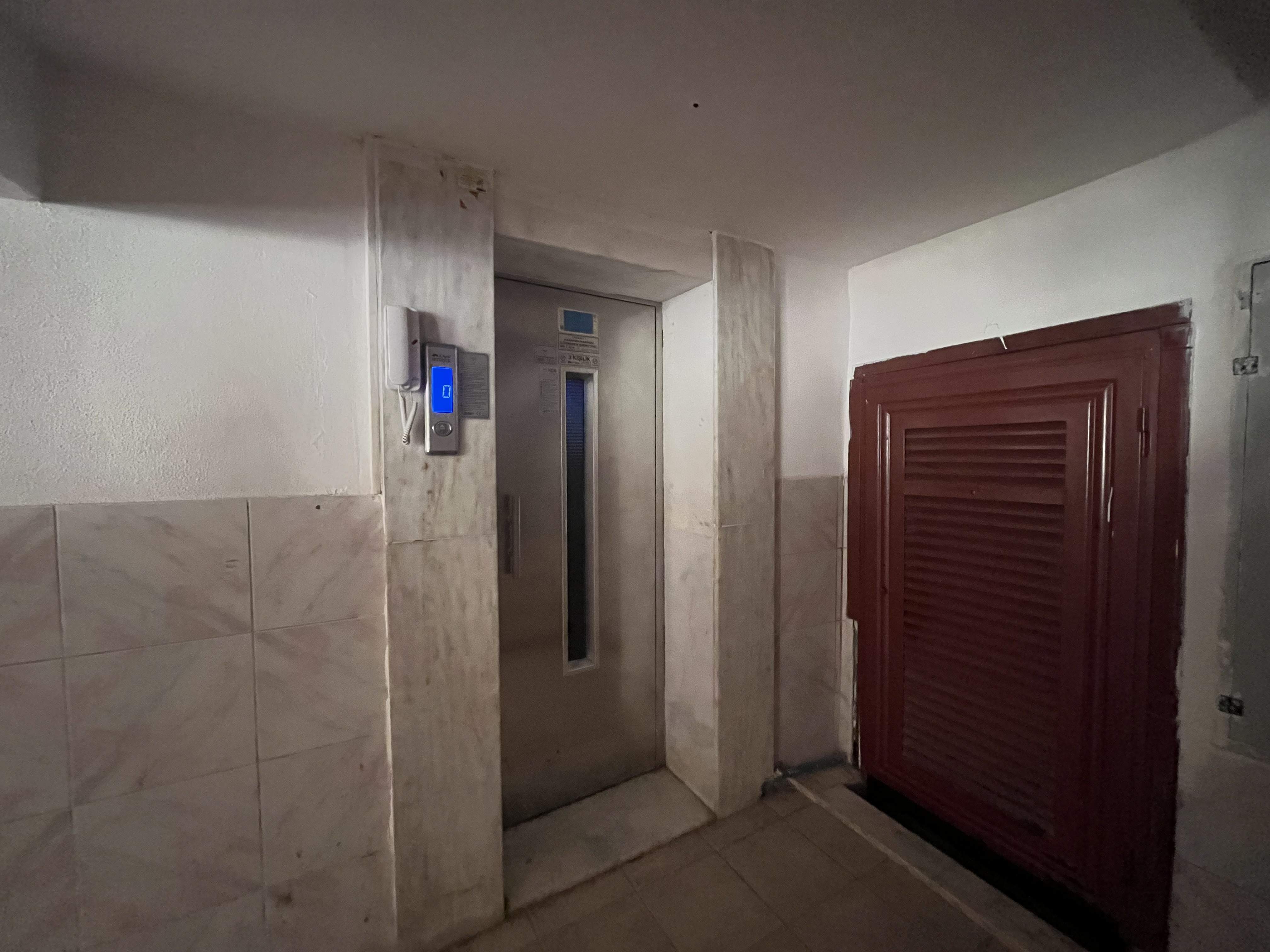 Квартира 3+1 в Мерсине, Турция, 185 м² - фото 29